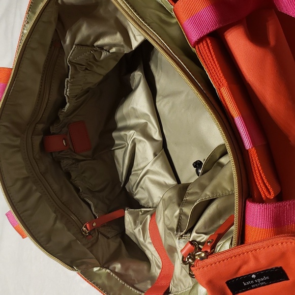 Red kate spade purse and cosmetic case - Picture 7 of 11